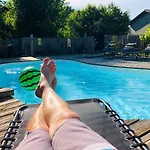 Rouge Bordeaux Bed and Breakfast Auros
