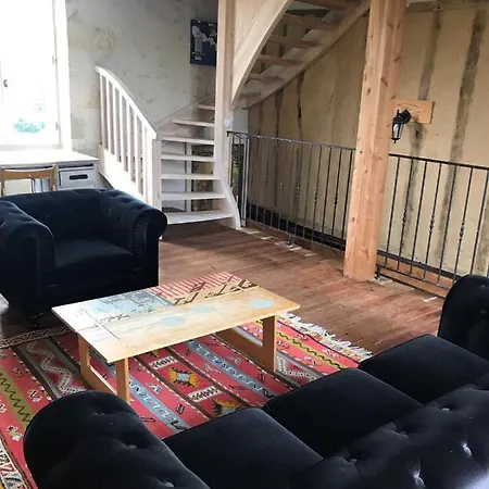 Rouge Bordeaux Bed and Breakfast *