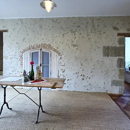 Rouge Bordeaux Bed & Breakfast *