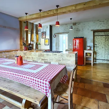 Rouge Bordeaux Bed & Breakfast